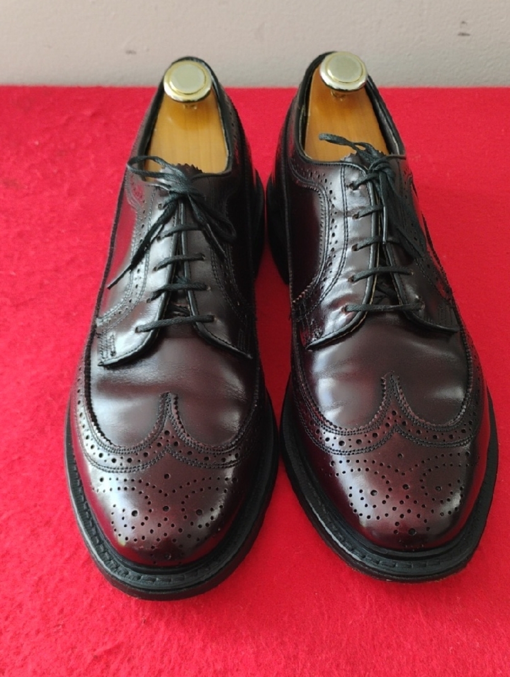 Men's Wingtip Derby Dress Shoes in Burgundy Leather
